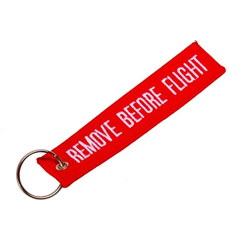 Breloc brodat solid cu text REMOVE BEFORE FIGHT ÎNTĂRTARE ÎNAINTE DE ZBOR - 1 | YEO