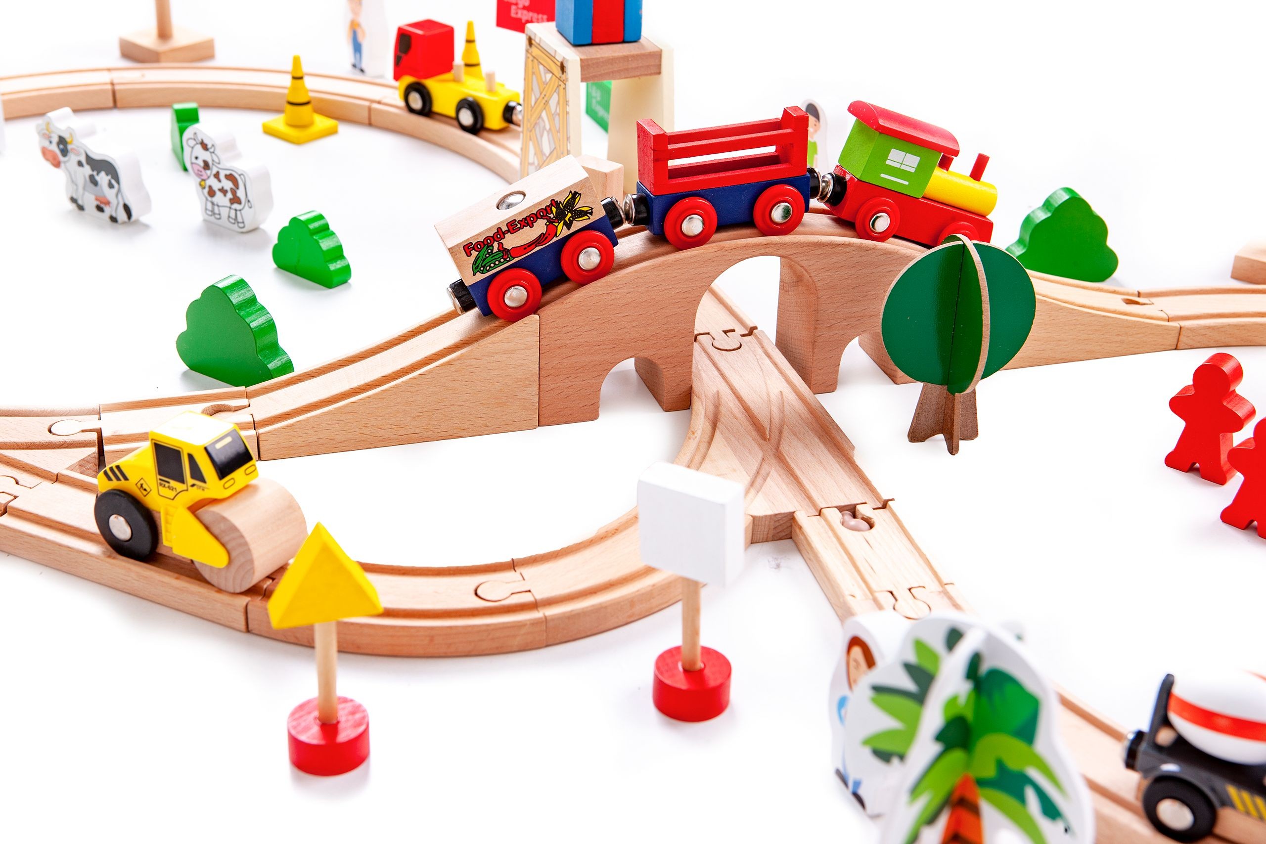 Ecotoys de 78el cu tren de lemn - 2 | YEO